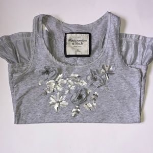 ABERCROMBIE & FITCH SLEEVELESS TANK TOP